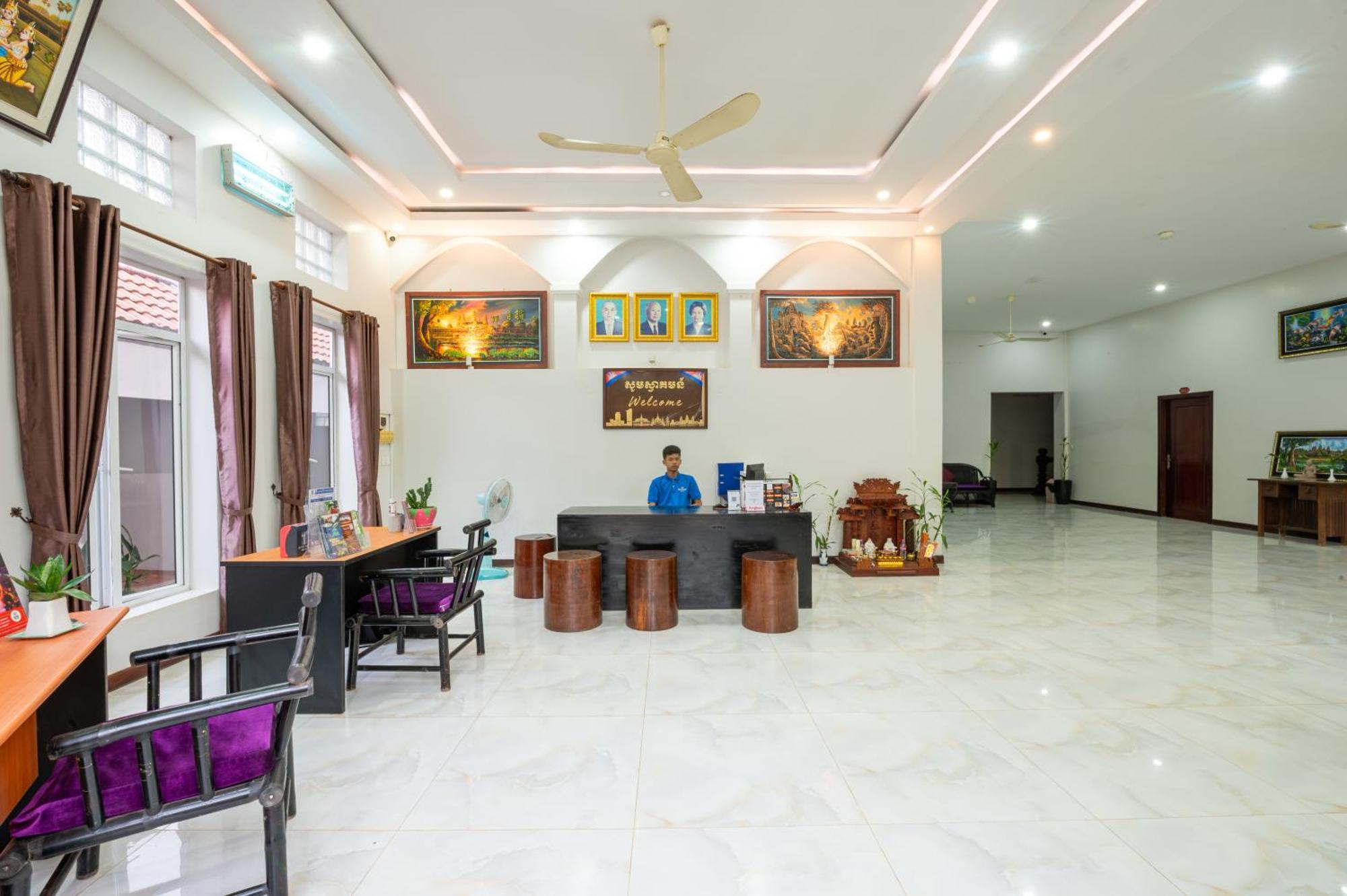 Damnak Soksan Hotel Siem Reap Exteriör bild